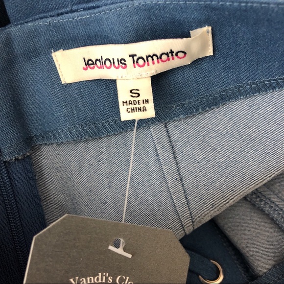 Jealous Tomato by Flying Tomato Grommet Shorts - Picture 4 of 6